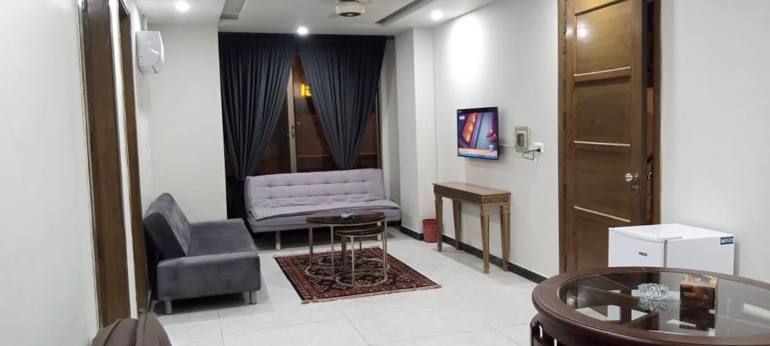 Northern Suites Bahria Town Rawalpindi Bagian luar foto