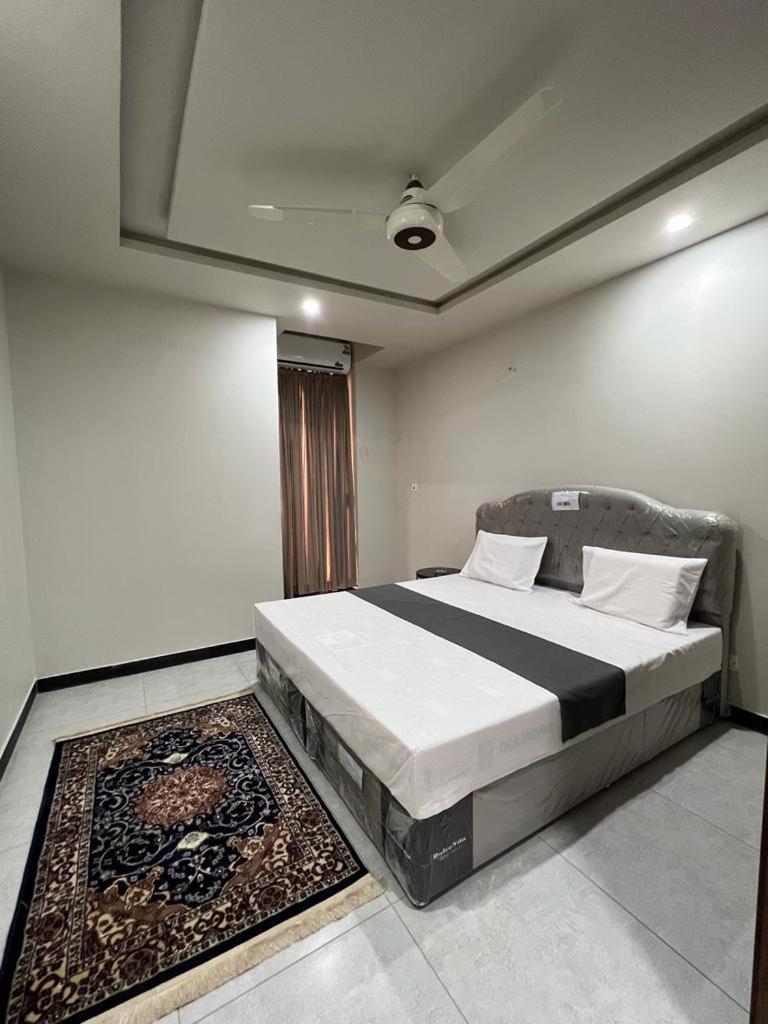 Northern Suites Bahria Town Rawalpindi Bagian luar foto